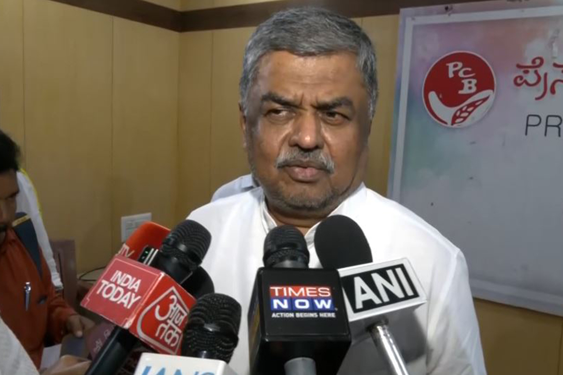"High Command will intervene and sort it out": Congress' BK Hariprasad on tussle for Karnataka CM post
