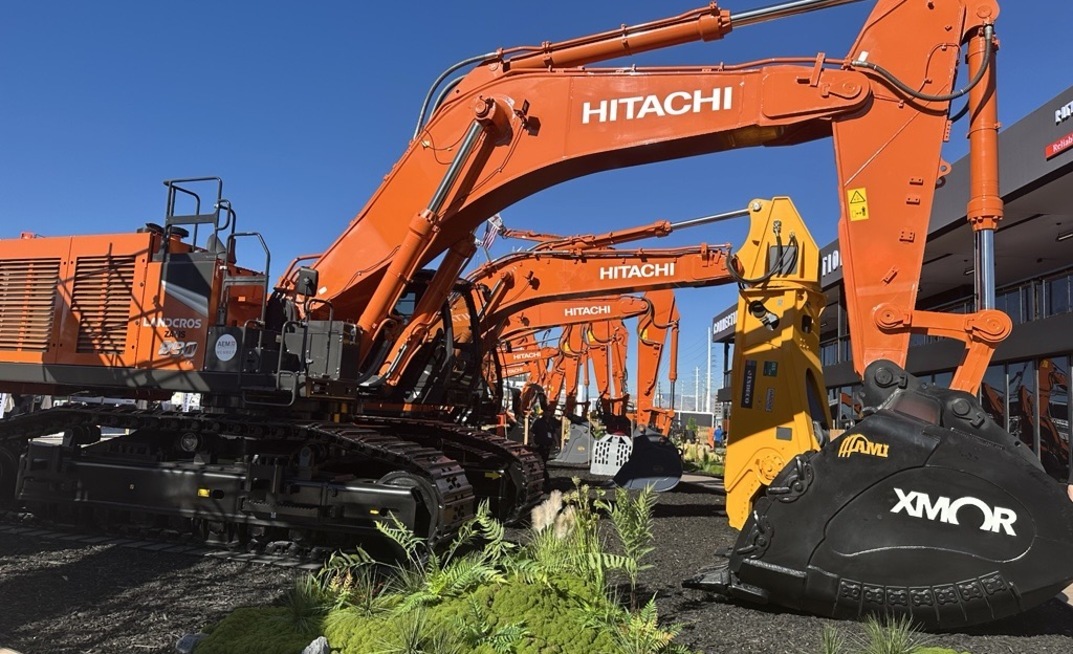 Hitachi showcase support vehicles at CONExpo