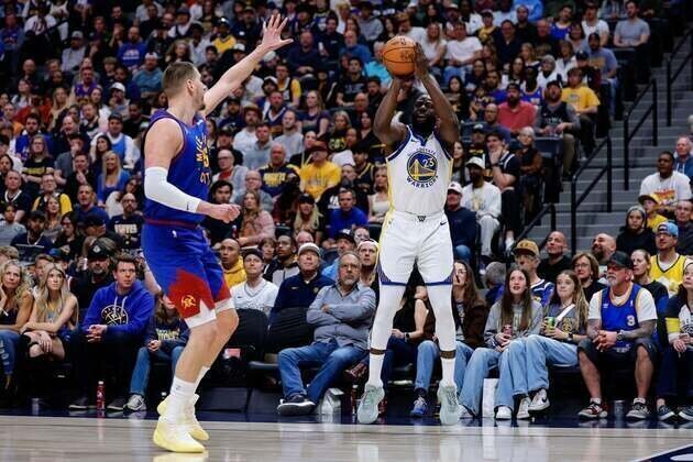 Nuggets win 6th straight, sink Warriors with big 3rd quarter