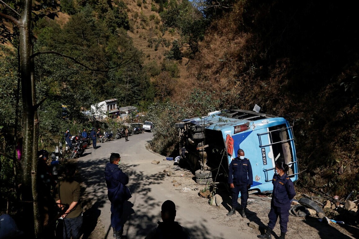 7 Indian pilgrims die in Nepal road accident, 5 hospitalised