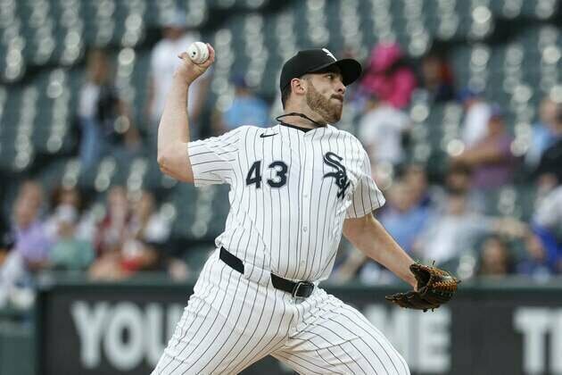 Cubs claim Aaron Civale off waivers from White Sox
