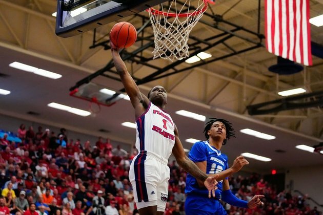 No. 21 Florida Atlantic tops Middle Tennessee for 19th straight win