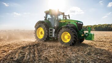 John Deere’s new 6R tractor range features a new cab that boosts visibility by 20 per cent, with automotive-style comfort and rideability.
