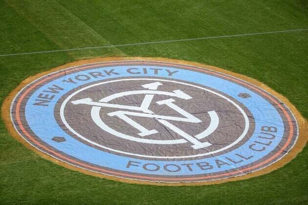 New NYCFC stadium holds topping out ceremony