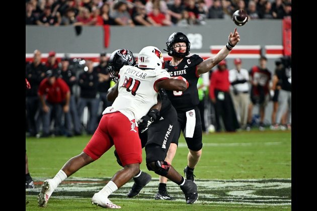 Defense carries Louisville to comeback win over NC State