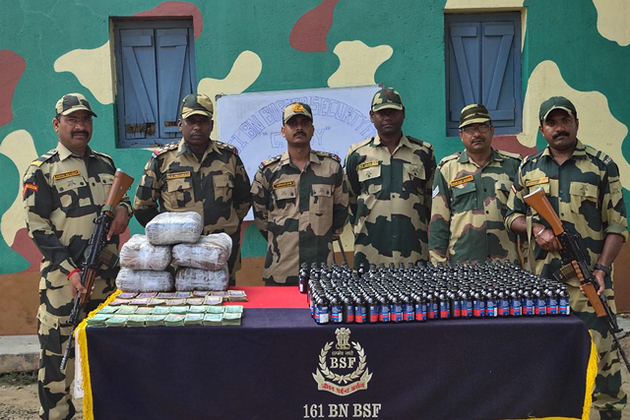 Bengal: BSF foils smuggling attempt, confiscates large haul of Bangladeshi currency, seizes contraband items