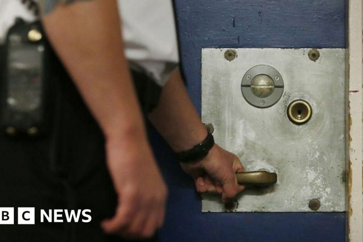More than 150 violent offenders released early in Scotland