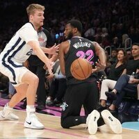 Heat win big to continue Grizzlies' misery