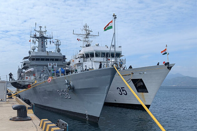First Indian Navy training squadron arrives in Vietnam