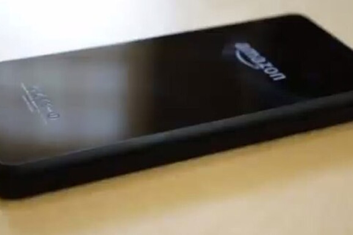 Amazon revisits smartphones with new AI-focused device push