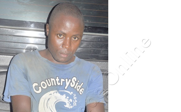 Omujaasi Godson Mutahiire eyasse abantu. Omujaasi Godson Mutahiire eyasse abantu.