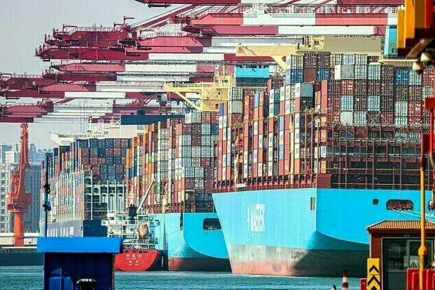 Chinese exporters dodging US tariffs  FT