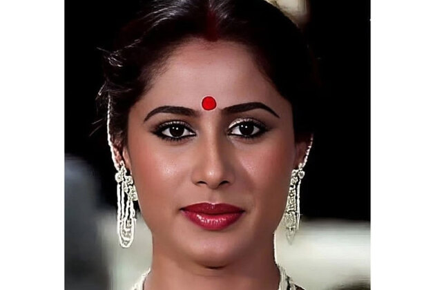 Raj Babbar pays touching tribute to Smita Patil on her birth anniversary