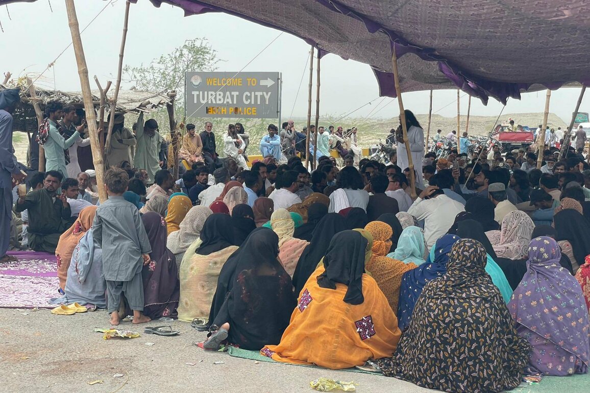 Pakistan: Sit-in protest continues in Balochistan against economic exploitation