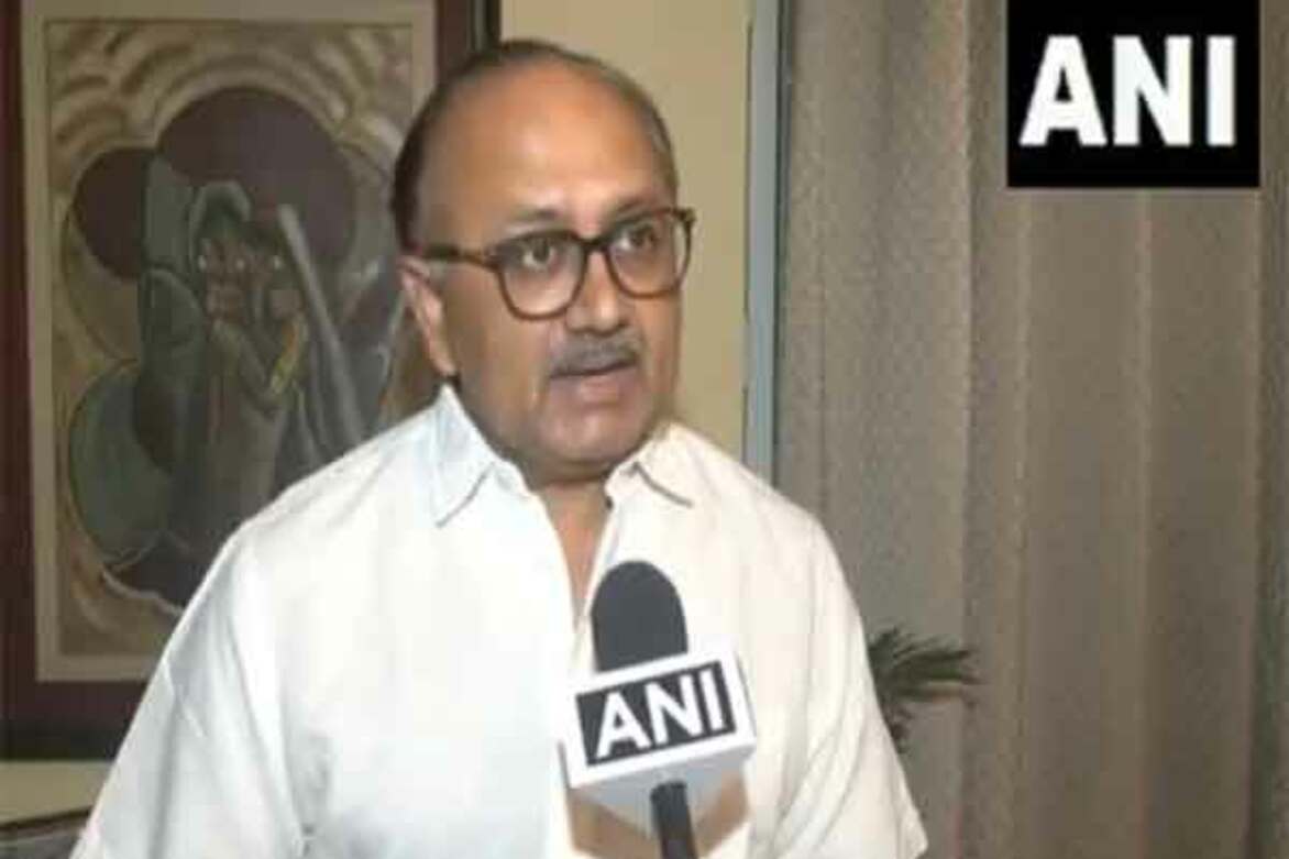 "Rahul Gandhi murdered democracy by defaming India on foreign soil": BJP leader Siddharth Nath Singh