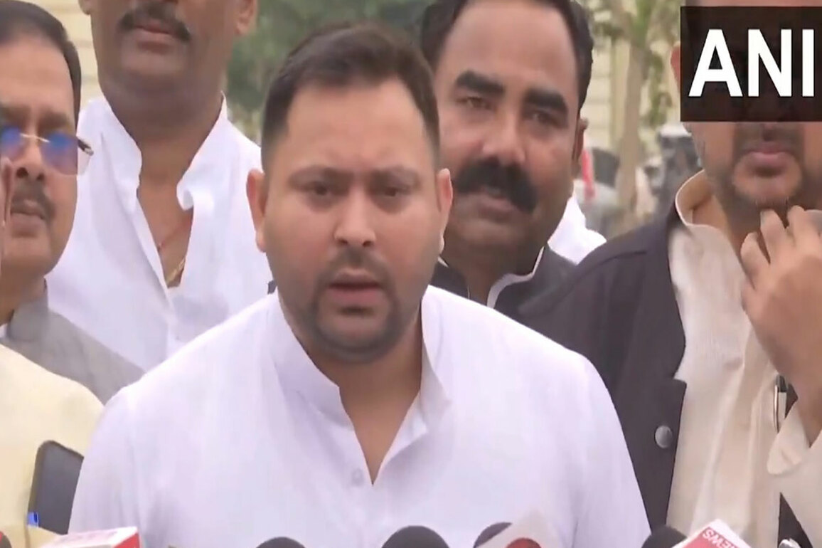 "Nitish Kumar should retire": Tejashwi Yadav slams Bihar CM for talking during national anthem