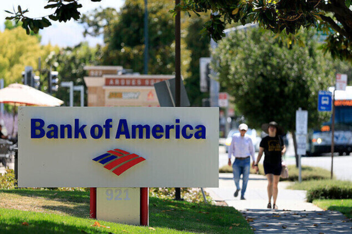 Trump considers ordering banks to collect citizenship data  FT