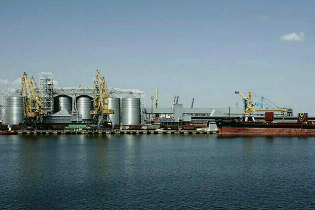 US investors take over key Ukrainian Black Sea grain hub  FT