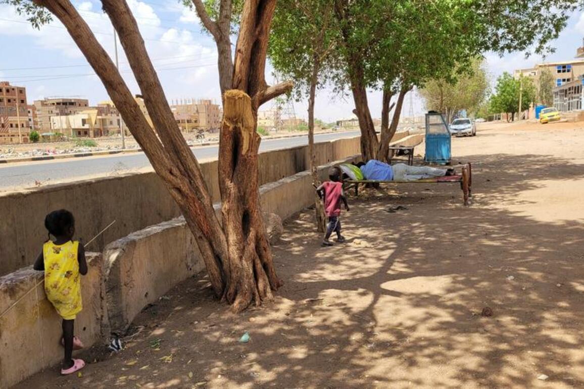 A glimpse into Sudanese life amid scorching summer heat