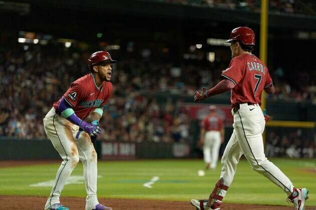 Corbin Carroll achieves D-backs' 1st 30-30 season in win vs. Phillies