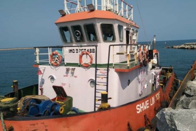 DRI, Indian Coast Guard seize 30 kg Hashish oil in joint operation, 3 held