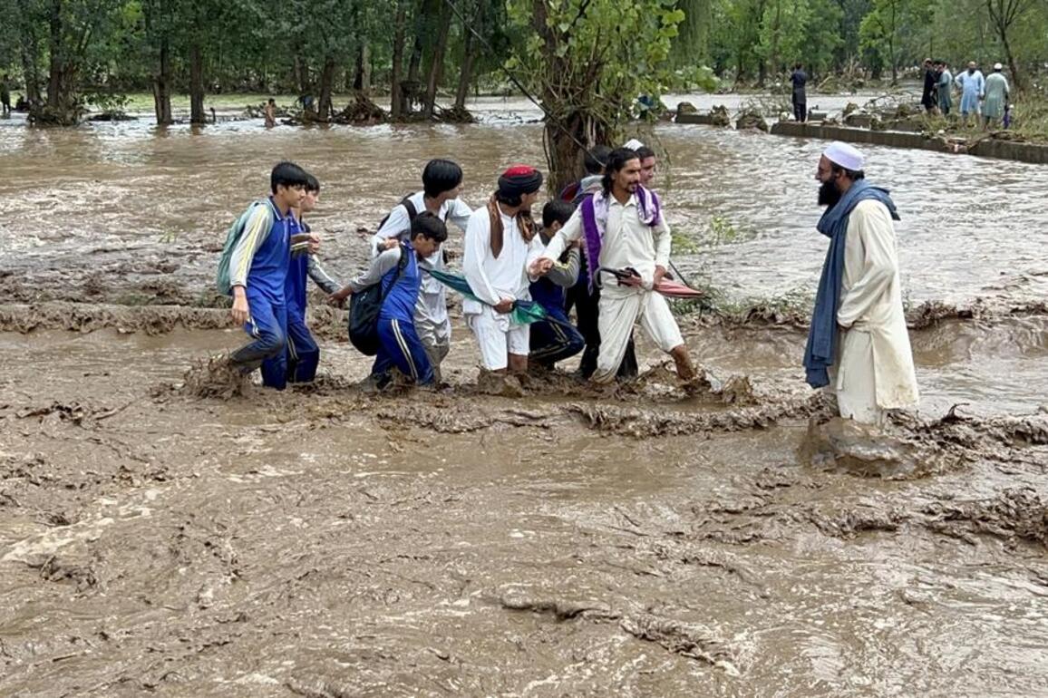 Asia Album: Aftermath of flash floods in Pakistan