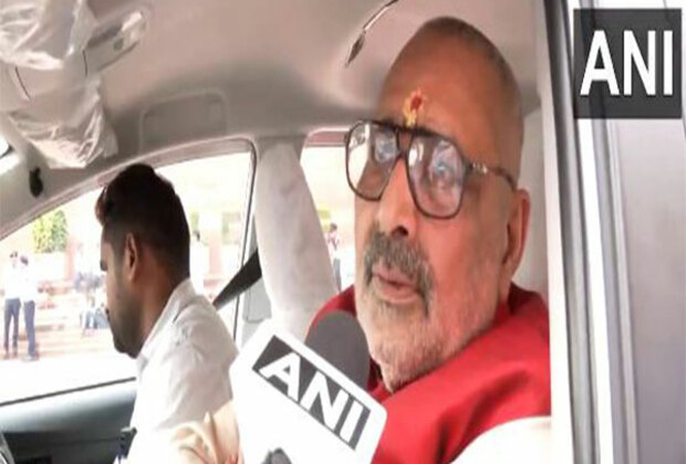 "Got bail under law...": Union Minister Giriraj Singh after Tej Pratap Yadav, Hema Yadav gets bail in land for jobs case