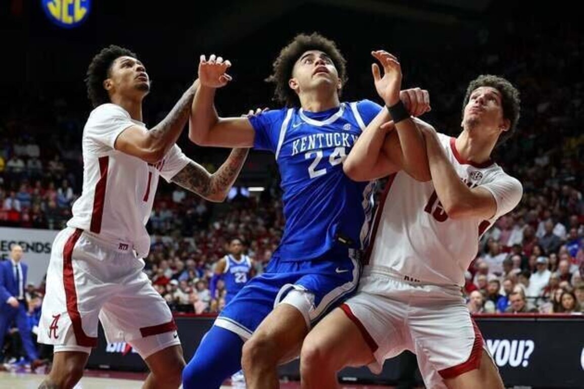 Aden Holloway helps No. 14 Alabama sink Kentucky