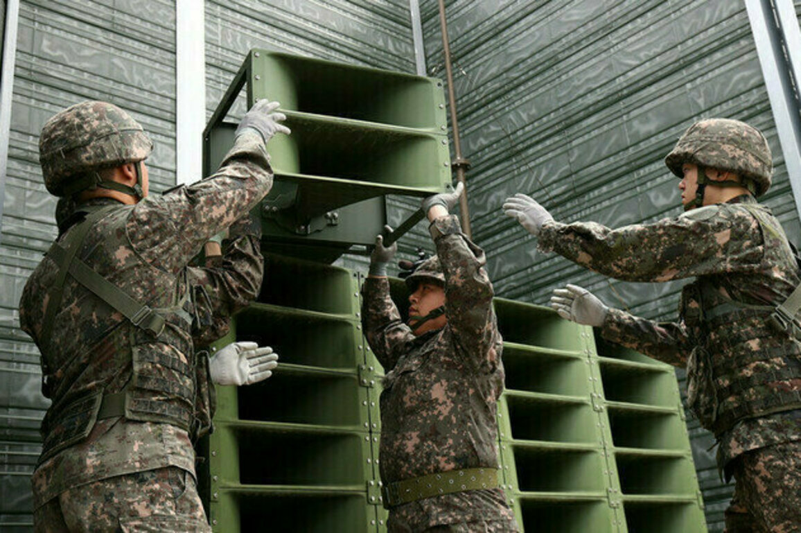 South Korea silences loudspeakers in gesture toward North