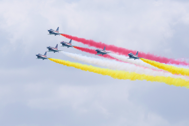 SINGAPORE-AIRSHOW-CHINESE PLA-AEROBATIC TEAM-TRAINING