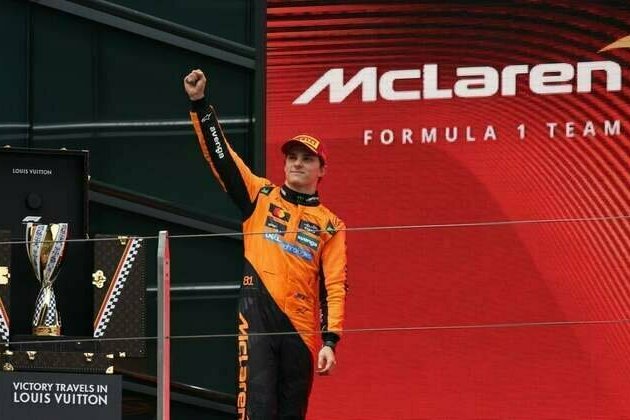 Oscar Piastri dominant in Bahrain Grand Prix win