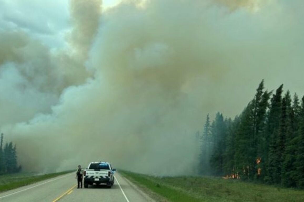 Alberta community of Peers evacuating due to wildfire in Yellowhead County