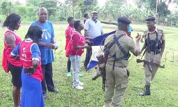 Abamu ku baddusi nga boogera n'abaserikale. (Ekif. Ddamba Tadeo) Abamu ku baddusi nga boogera n'abaserikale. (Ekif. Ddamba Tadeo)