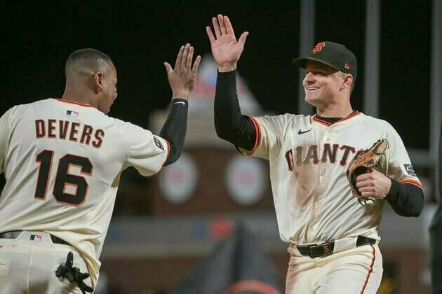 Dodgers take six-game skid into showdown with rival Giants