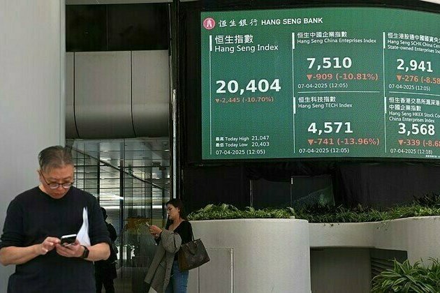 Asian stocks plunge amid Trump tariffs fallout