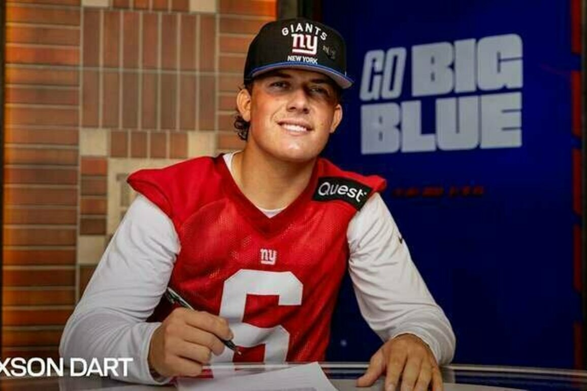 QB Jaxson Dart, No. 25 overall draft pick, signs rookie contract