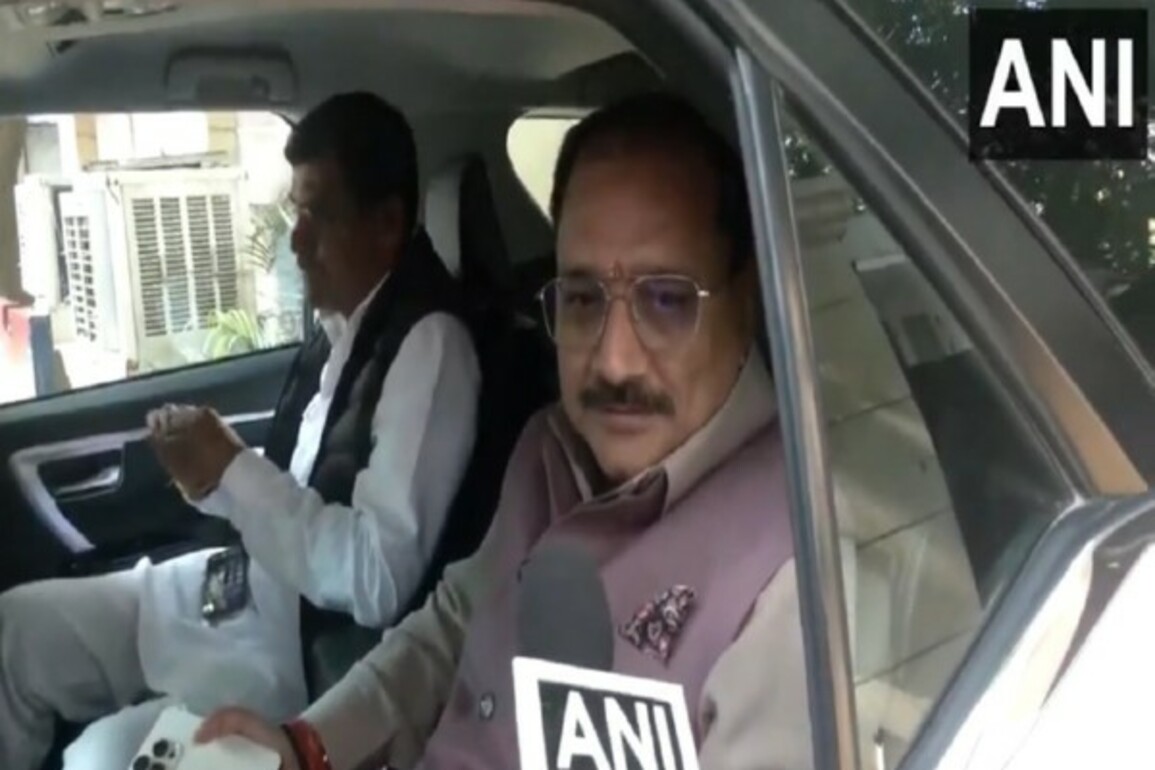 BJP leaders Virendraa Sachdeva, Arvinder Singh lovely congratulate Atishi