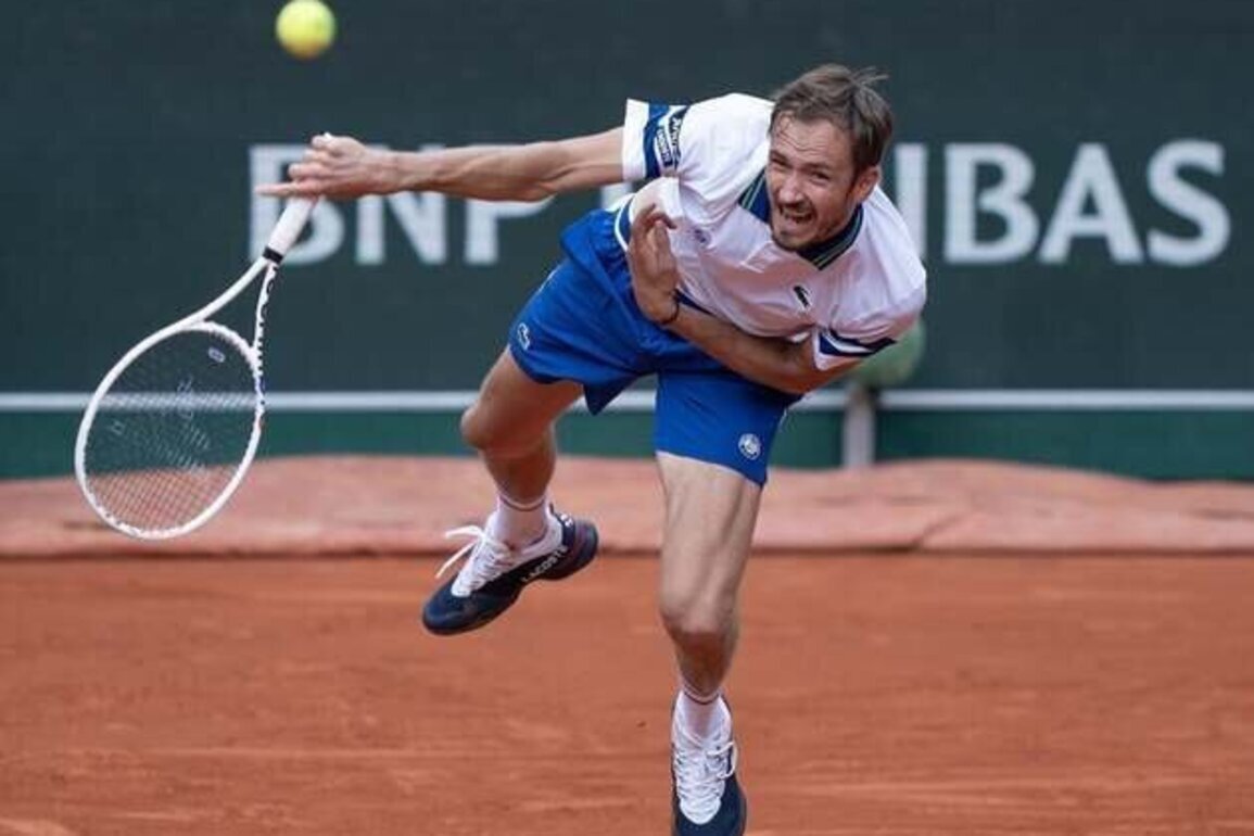 No. 6 seed Daniil Medvedev upset; French teen Moise Kouame, 17, advances