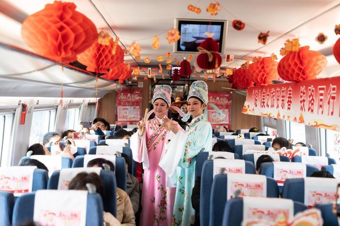 China's Spring Festival travel rush starts with record trips expected