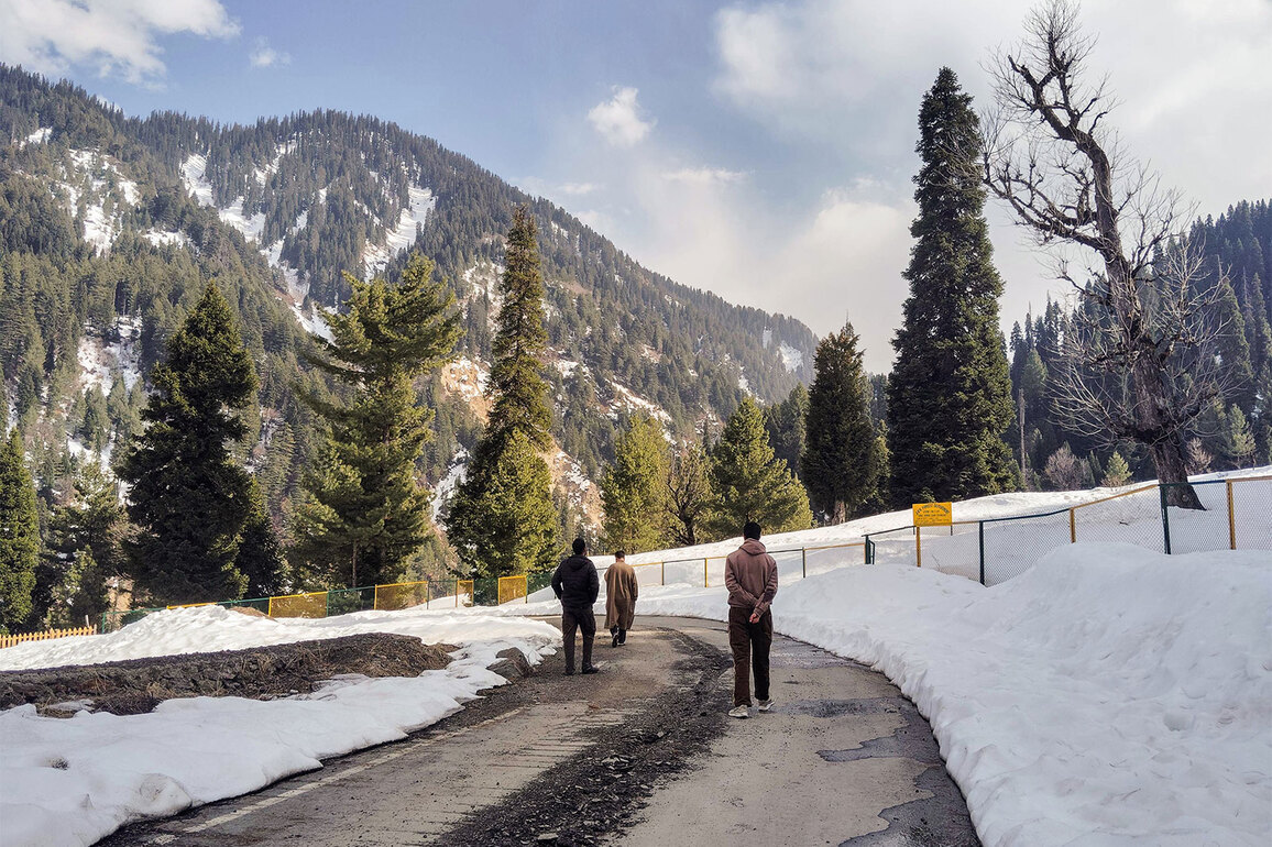 "Shumali Kashmir" tourism portal launched in Kupwara to boost North Kashmir tourism
