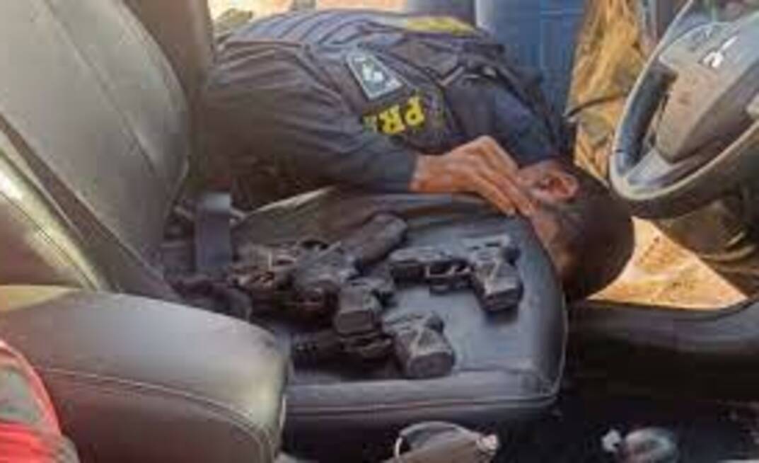 Polícia encontra armas usadas em roubo de mineradora no MT/Divulgação