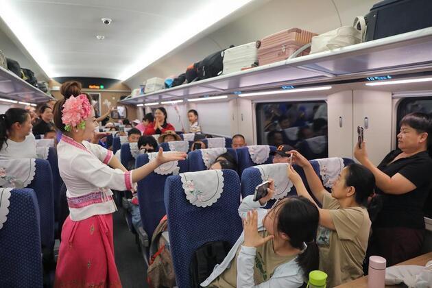 Cross-border passenger service of China-Laos Railway marks 3 years, boosting cross-border travel, connectivity