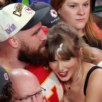 Taylor Swift supports Travis Kelce at Chiefs' NFL game hours