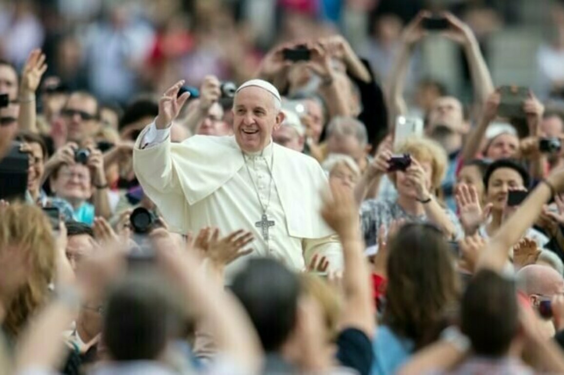 Vatican: Francis stable, out of imminent danger of death