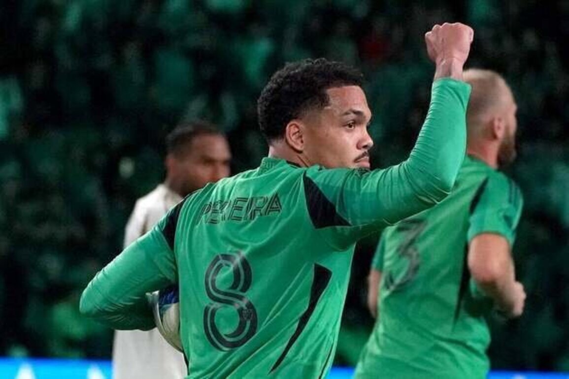 Austin FC extend M Dani Pereira through 2027-28