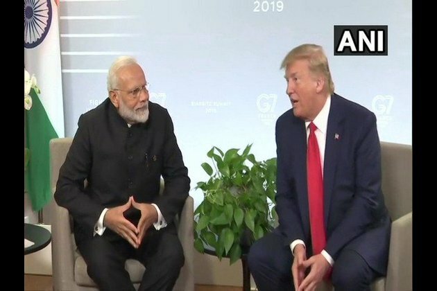 With Trump by his side, Modi rules out third party media on Kashmir