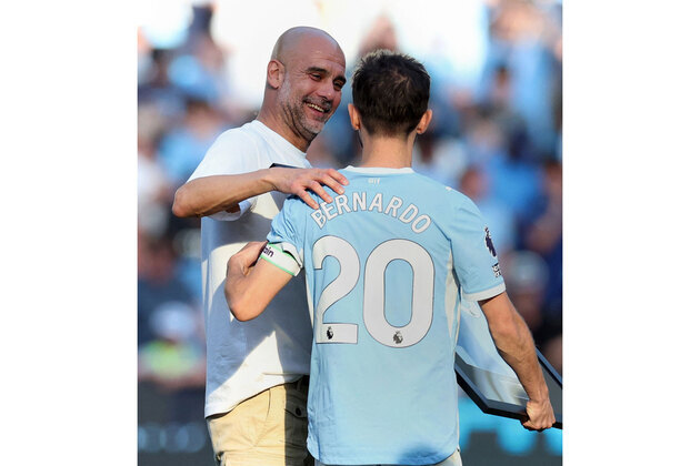 Bernardo Silva calls Pep Guardiola "Father of football", hails him as "GOAT" after Man City farewell