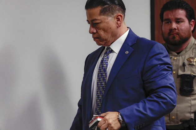 Uvalde school shooting trial- Ex-school officer found not guilty in Robb Elementary response