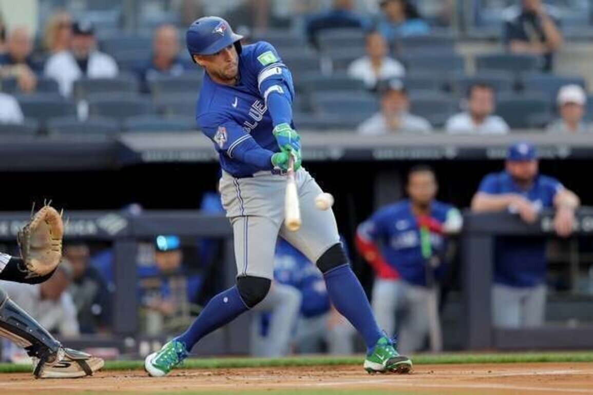 Blasts by Bellinger, Chisholm Jr. help Yankees rally past Blue Jays
