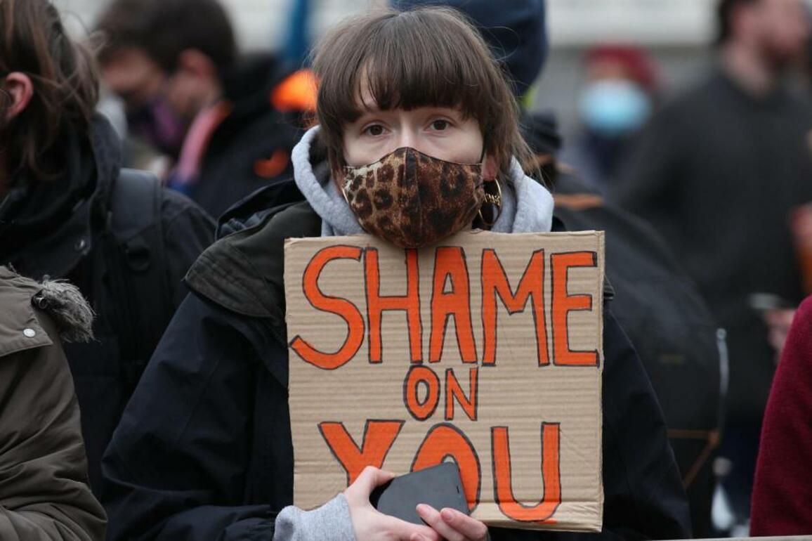 Poll- Half of young women don't trust politicians - The Herald